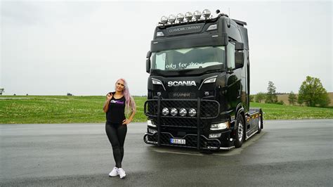 trucker babes sabrina|sabrina trucker.